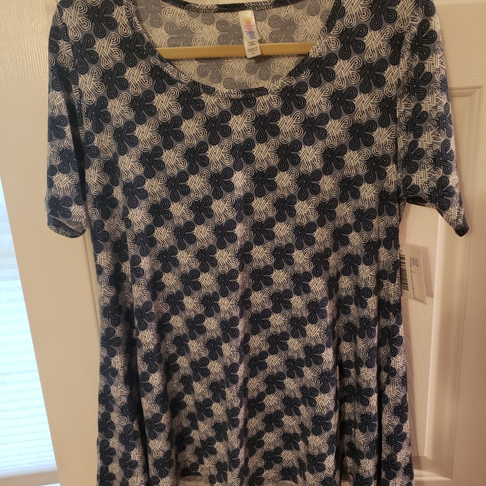 XS Perfect Tee NWT